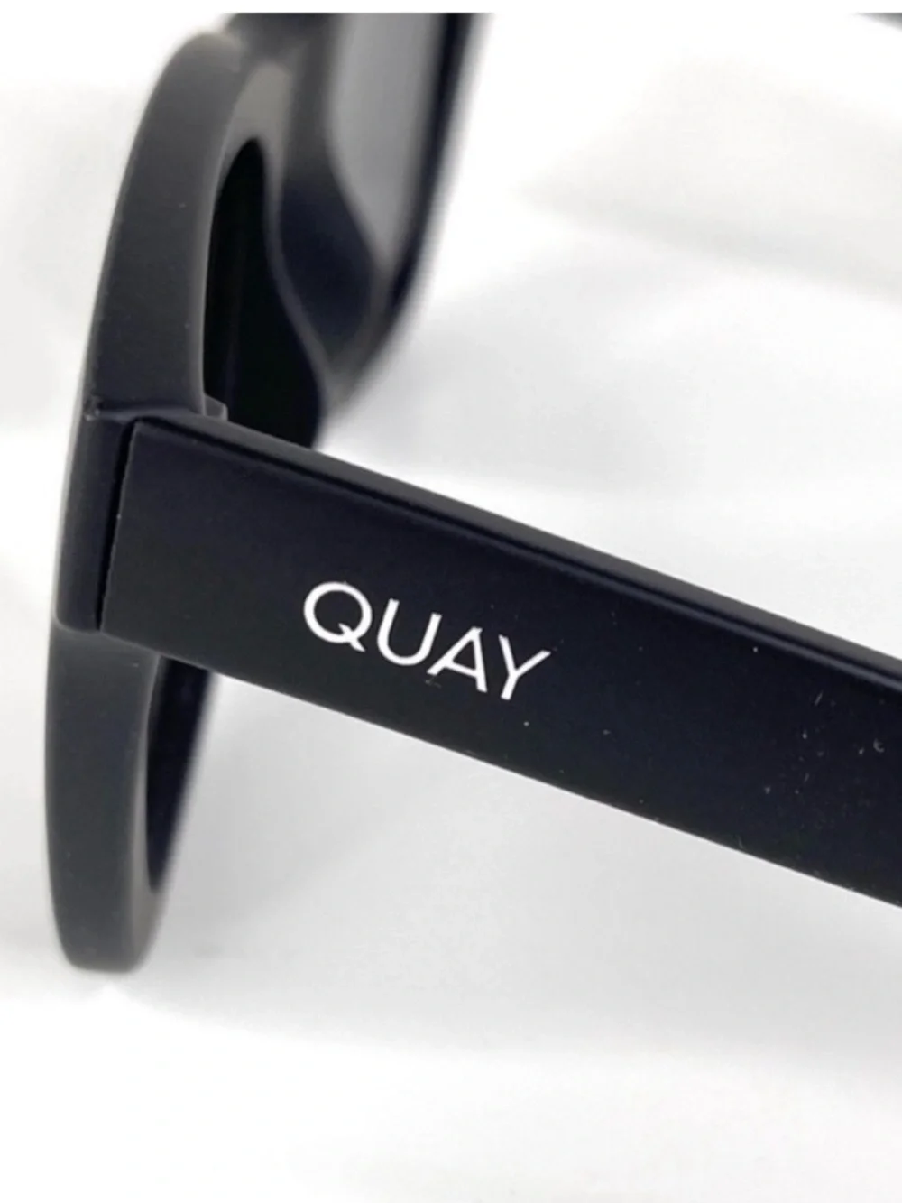 QUAY Australia NEW After Hours Sunglasses Black Matte